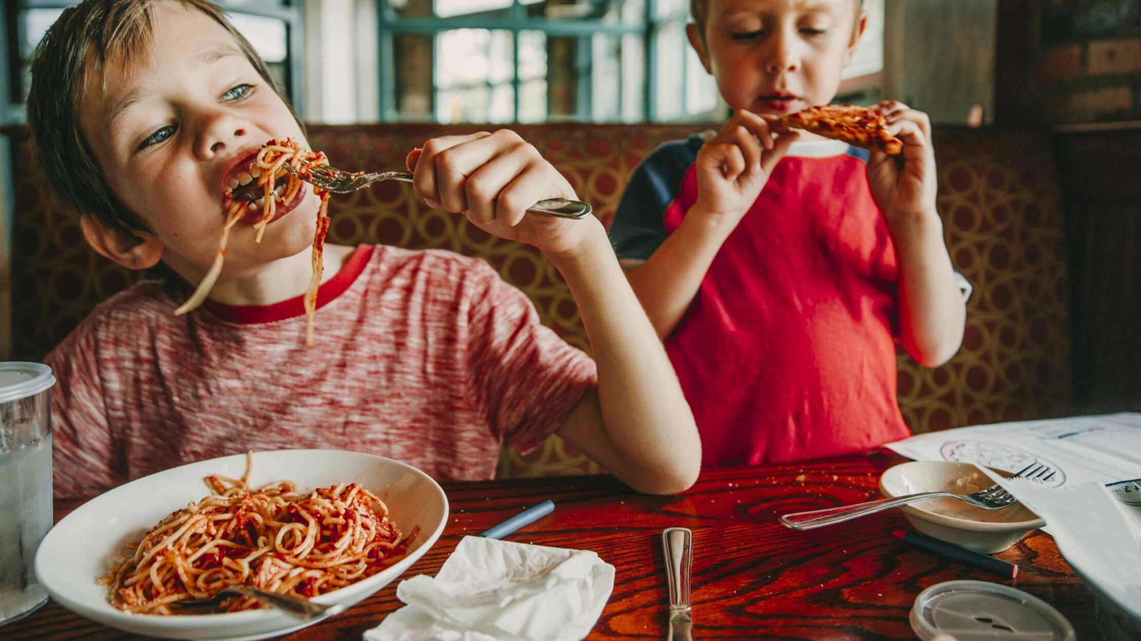 Family-Friendly (And Affordable!) Dining in YYC on WhereCalgary.ca Family-Friendly (And Affordable!) Dining in YYC Main Photo